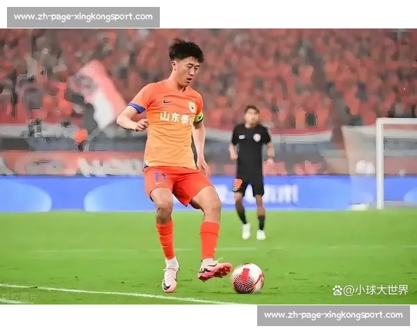 基莱斯 10 球领跑射手榜！单挑泰山防线爆射制胜，王大雷望球兴叹