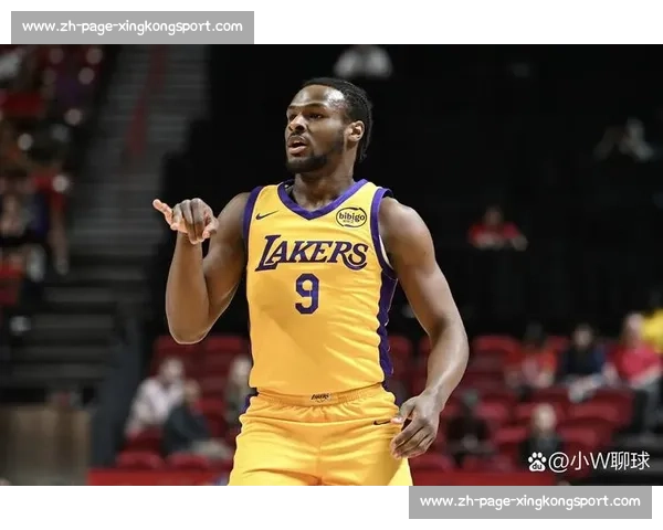 布朗尼杨瀚森梦幻联动！金牌训练师揭秘体能特训密码，夏联冲刺在即