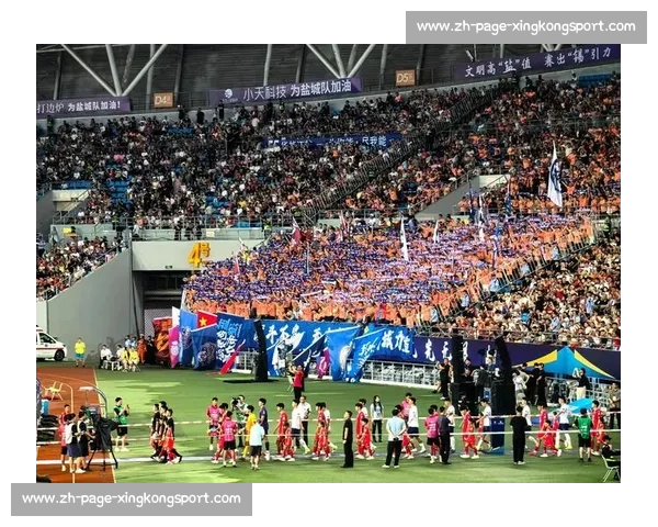 苏超赛场惊现 “钢铁战队”：机器人裁判与球形战警重塑赛事生态