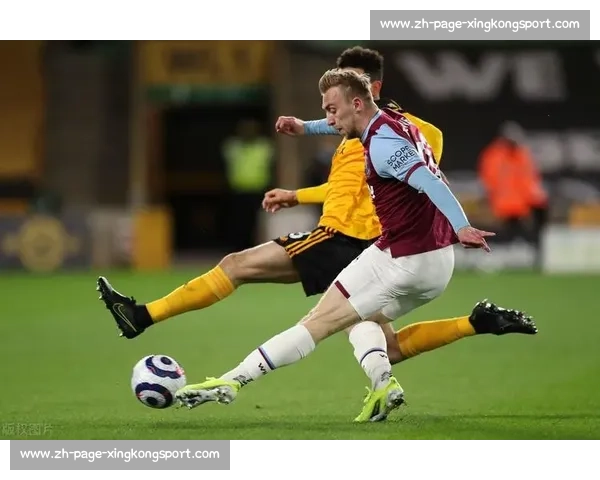 裁判视角直击！奥利塞奔袭半场破曼联，顶级速度震撼全场